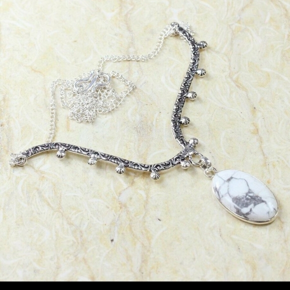 Handmade Howlite 925 Silver Fashion Necklace - Picture 2 of 14